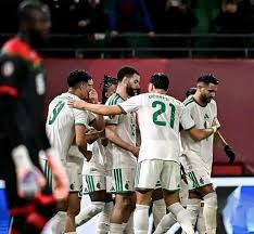 国少vs孟加拉国U17：万项、邝兆镭首发，赵松源替补