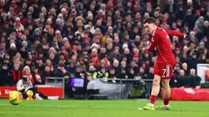 为什么职业选手在牌桌上话很少？解析“信息保护”的重要性。（职业牌手为何在牌桌上少言：信息保护的关键意义）