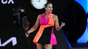 球迷看得手心冒汗