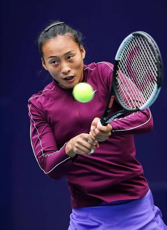 更像是一个 更像是一个